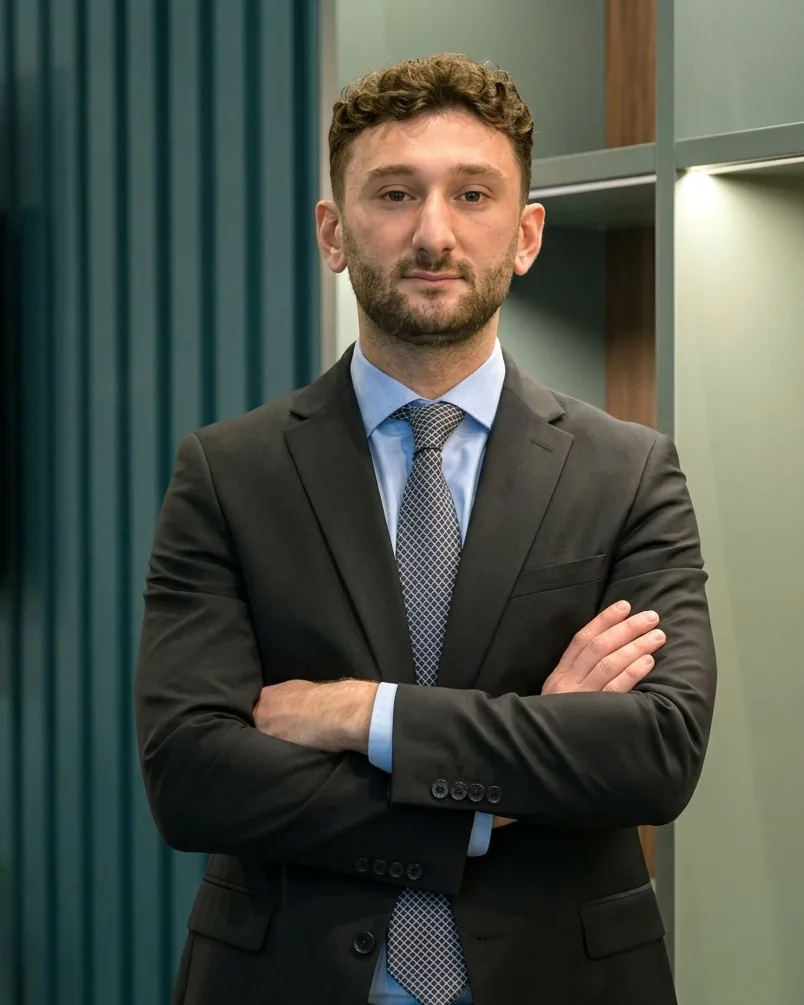 Pedro Fernandez, Senior Associate - Fraud Recovery
